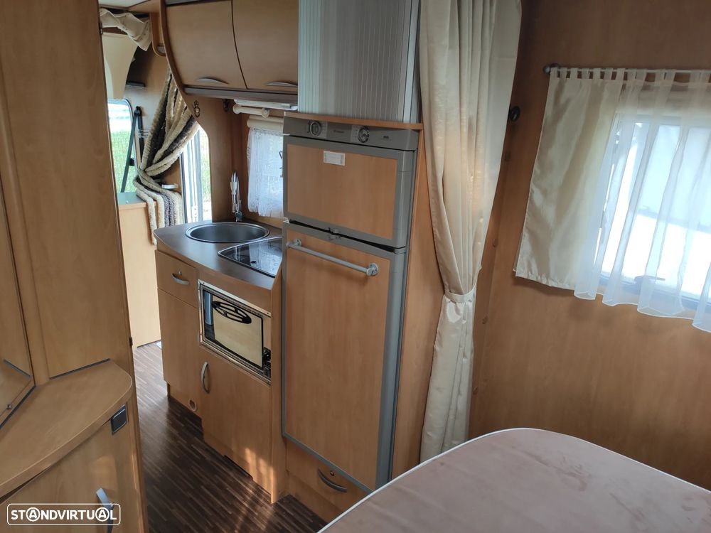 Pilote Aventura G730 Cama Central - 12