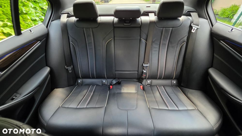 BMW Seria 5 520d xDrive Luxury Line - 17