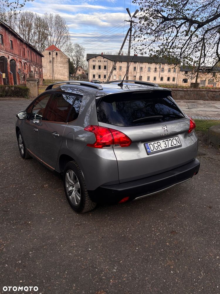 Peugeot 2008 1.2 VTi Allure - 9
