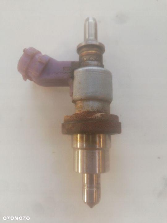 TOYOTA RAV4 2,2 D-CAT WTRYSK WTRYSKIWACZ PIATY - 2