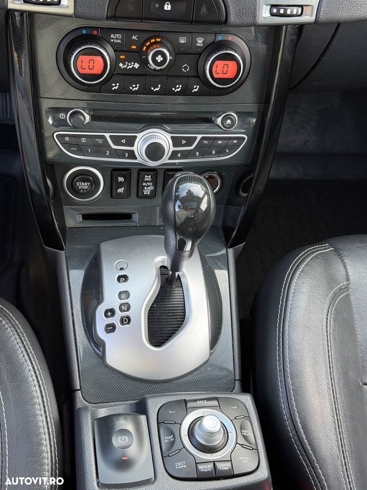 Renault Koleos dCi 150 FAP 4x4 Aut. Night and Day - 12