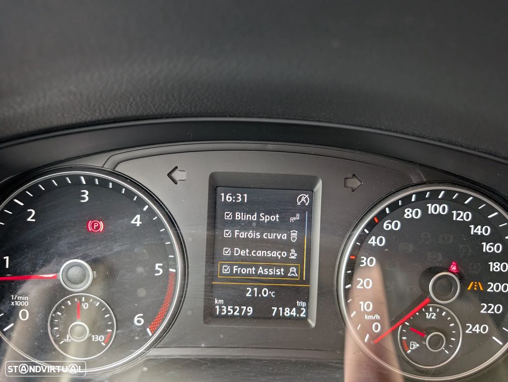 VW Sharan 2.0 TDI Highline DSG - 25