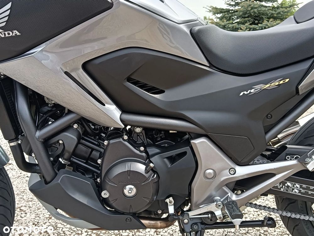 Honda NC - 27