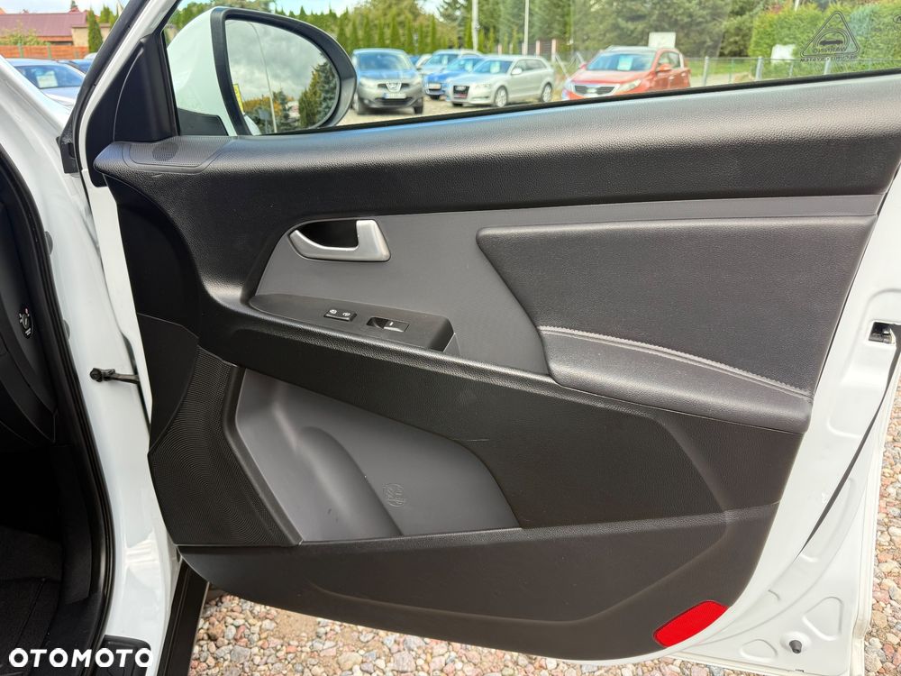 Kia Sportage 1.6 GDI M 2WD - 24