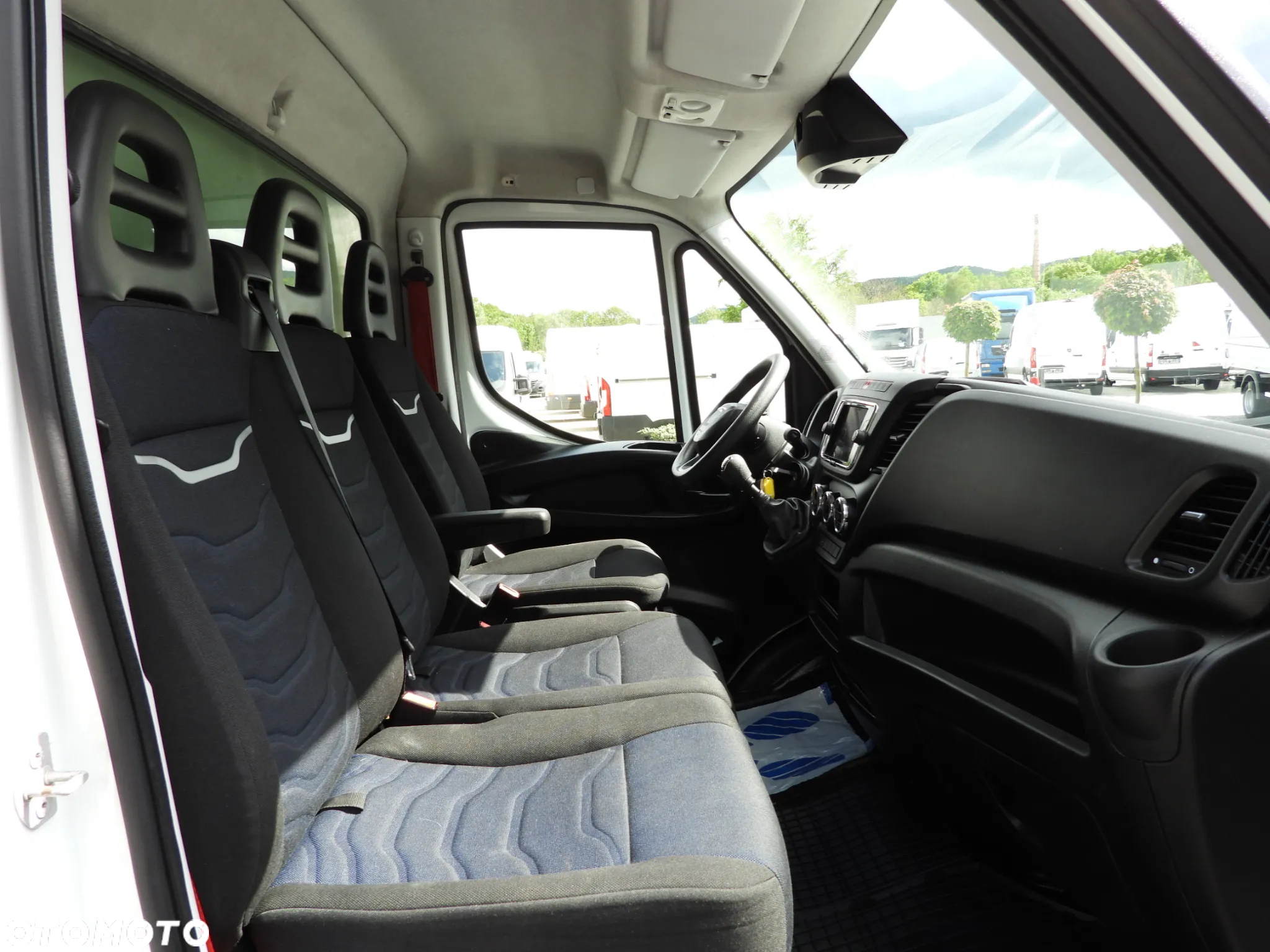 Iveco DAILY 35C16 KONTENER WINDA 8 PALET TEMPOMAT BLIŹNIACZE KOŁA KLIMATYZACJA 160KM [ 654837 ] - 38