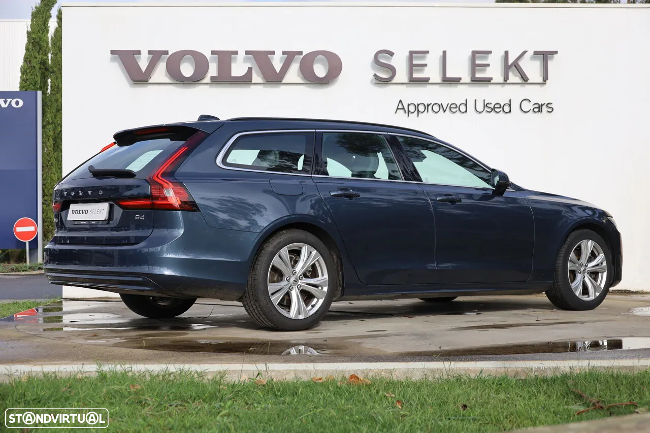 Volvo V90 2.0 B4 Momentum Plus Geartronic - 26