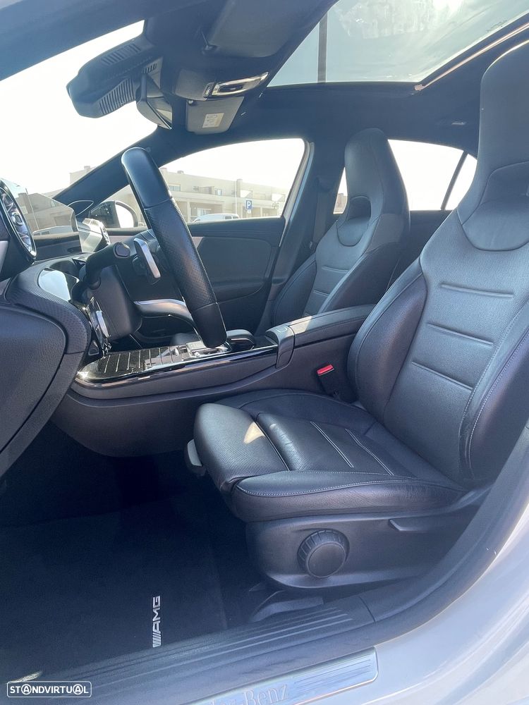 Mercedes-Benz A 200 4Matic 8G-DCT AMG Line - 17