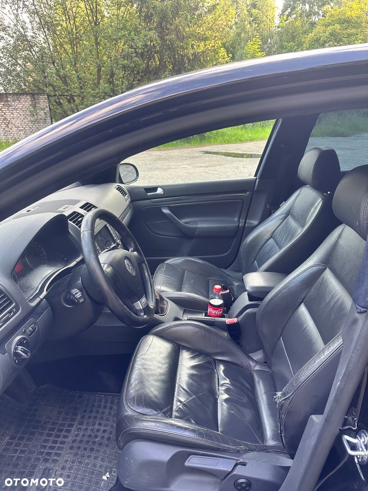 Volkswagen Golf 2.0 TDI DPF GT - 11
