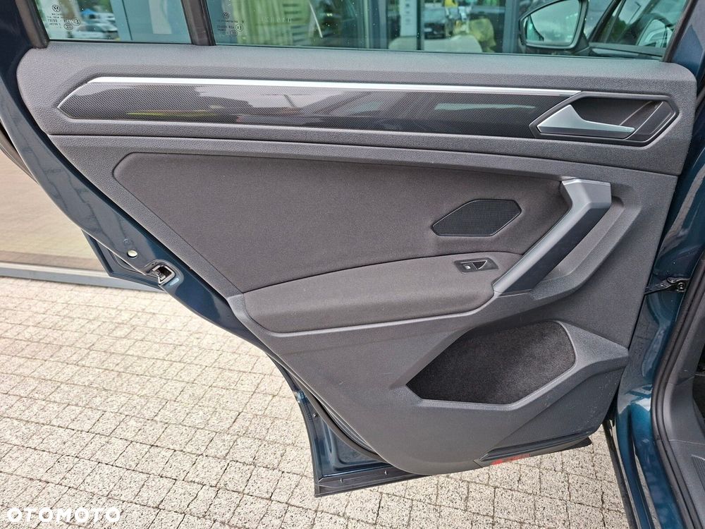 Volkswagen Tiguan - 13