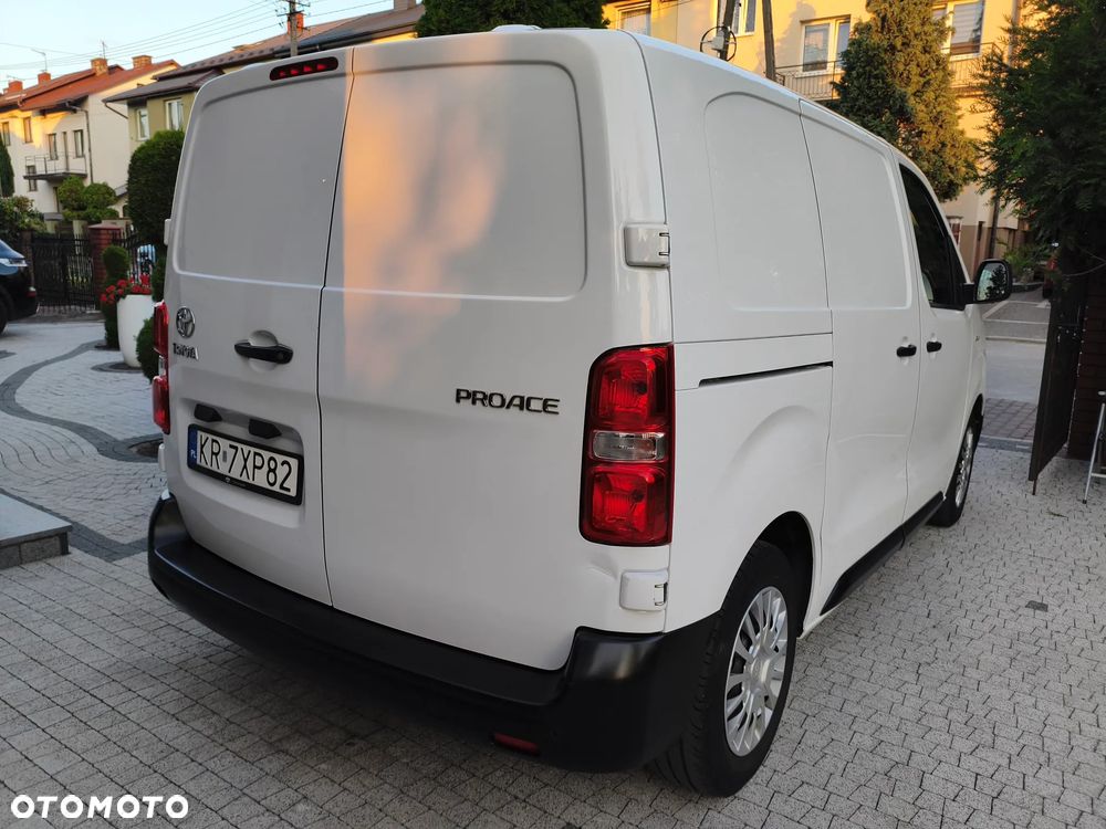 Toyota Prace - 9
