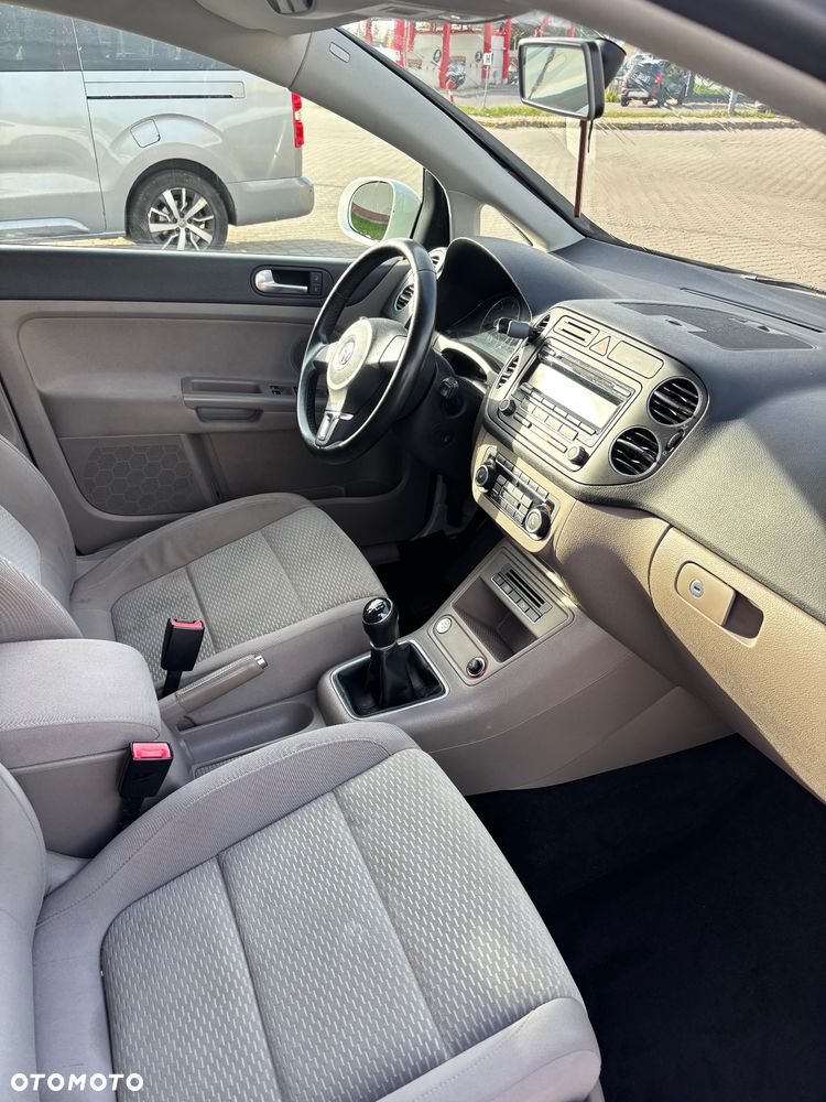Volkswagen Golf Plus - 9
