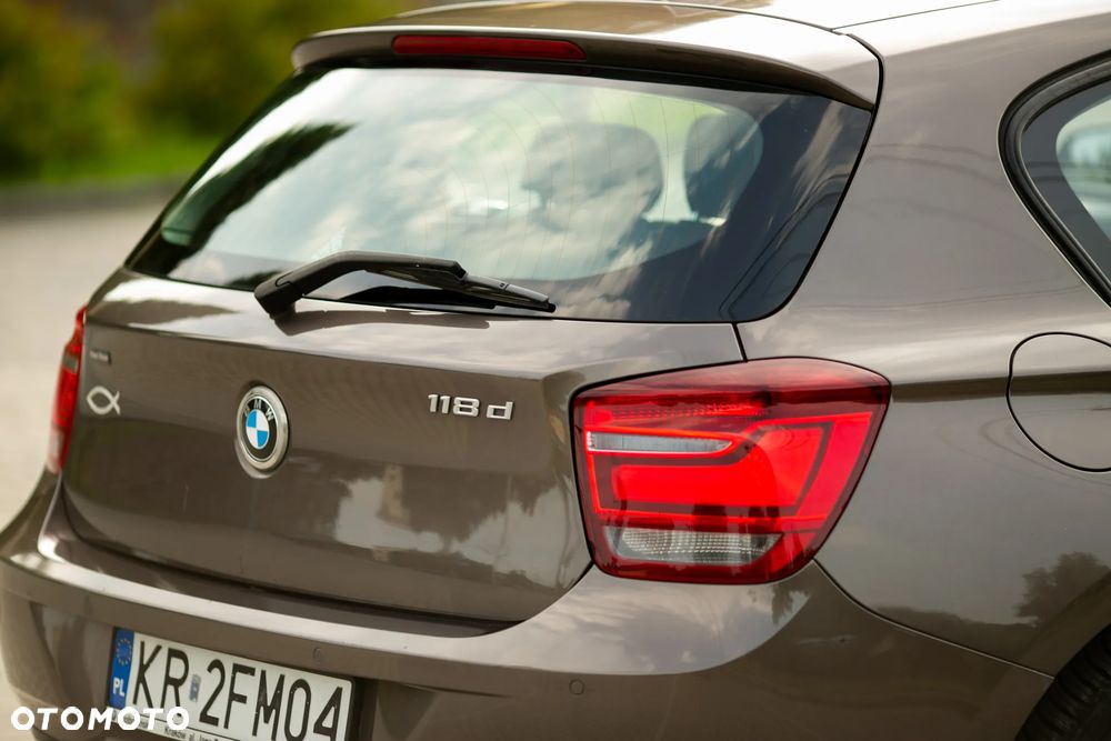 BMW Seria 1 118d - 4