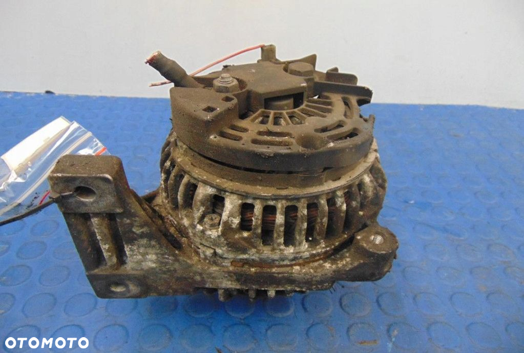 VOLVO S60 2.4 ALTERNATOR 8676496 - 3
