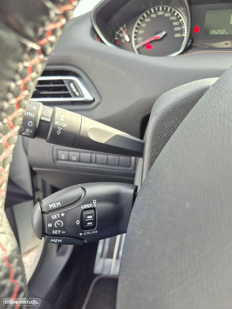 Peugeot 308 SW 1.6 BlueHDi GT Line - 19