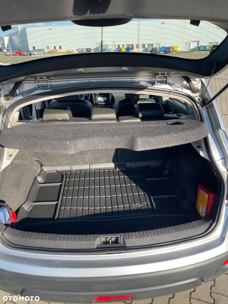 Nissan Qashqai 2.0 dCi 4 x 4 DPF tekna - 5
