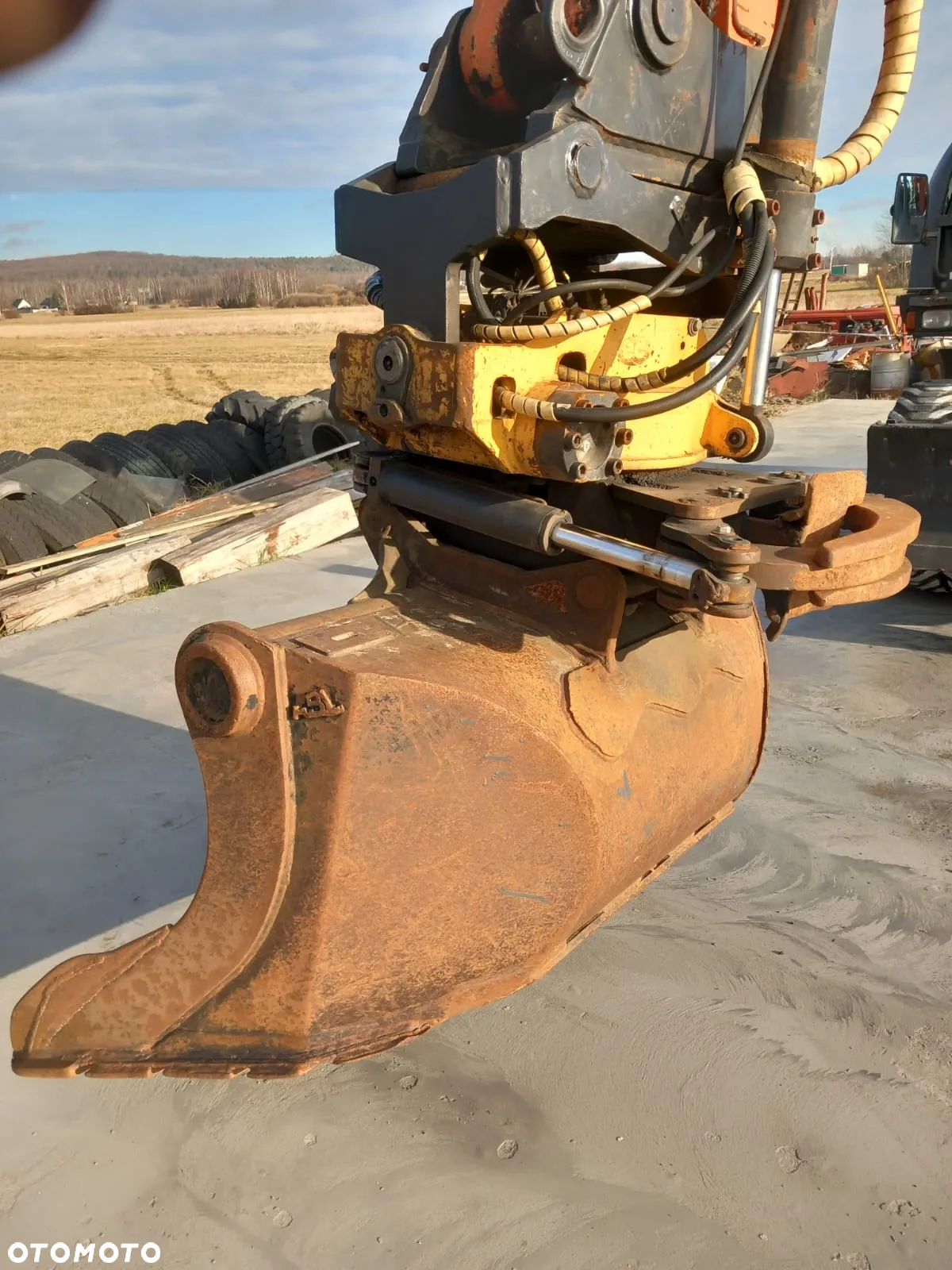 Hitachi 170 W Rototilt - 10