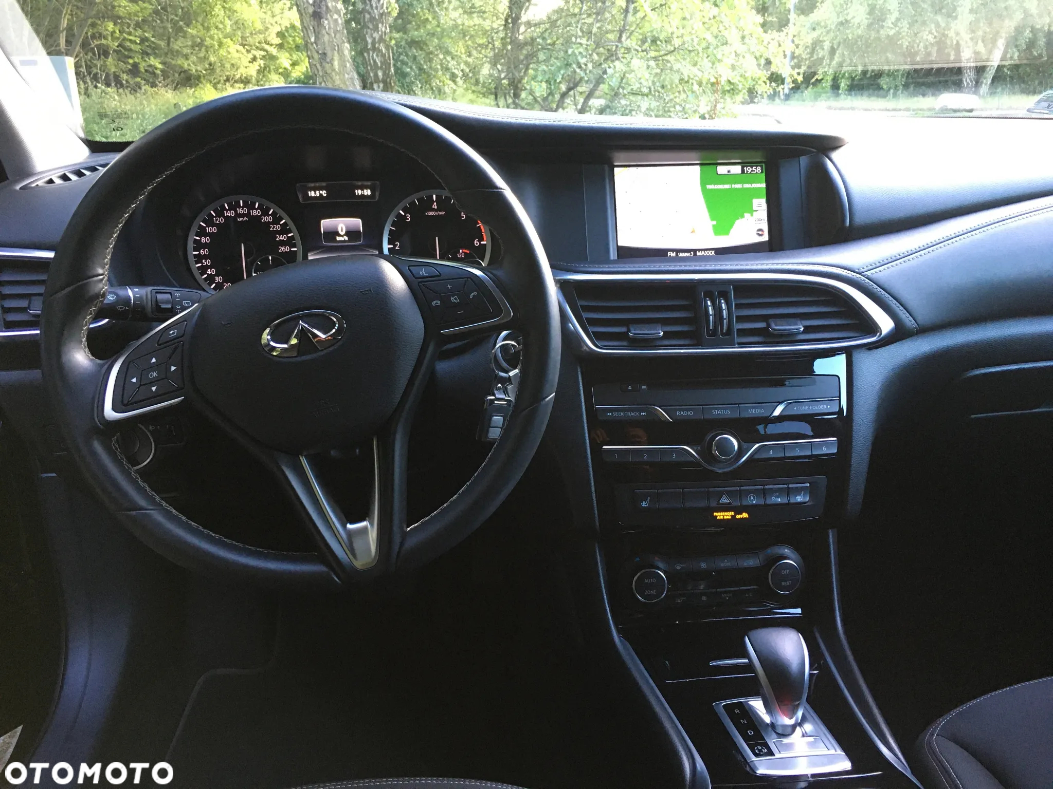 Infiniti Q30 1.5d Business 7DCT - 8