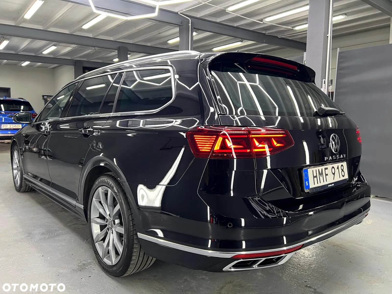 Volkswagen Passat Variant 2.0 TDI SCR DSG 4Motion Business - 4