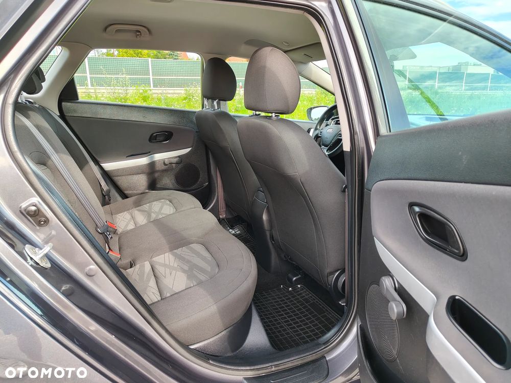 Kia Ceed 1.6 CRDi M - 32