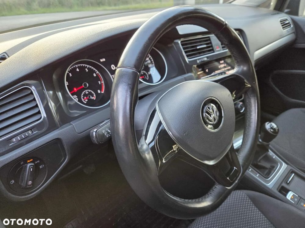 Volkswagen Golf VII 1.0 TSI BMT Comfortline - 16