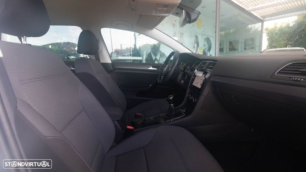 VW Golf 1.5 TSI BM Confortline - 9
