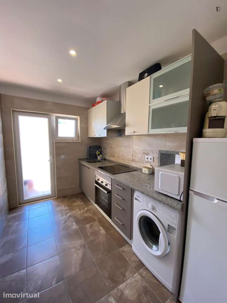 Apartamento com 1 quartos - localizado em Portimao - Grande imagem: 3/10