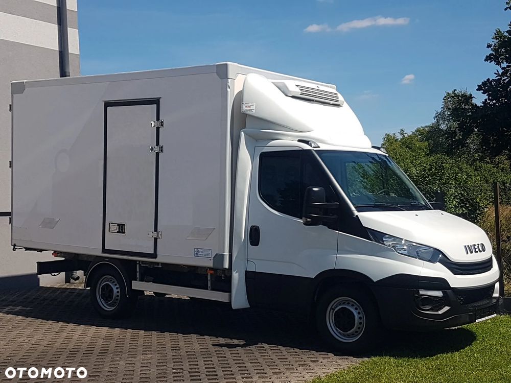 Iveco DAILY CHŁODNIA IZOTERMA AGREGAT THERMO KING V-200 MAX GRZANIE 7EP 3,68x2,10x2,10 KLIMA KRAJOWY - 1