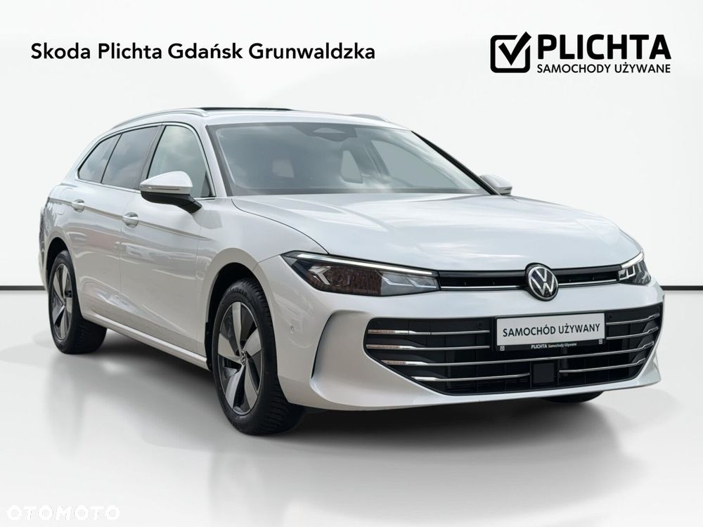 Volkswagen Passat - 4