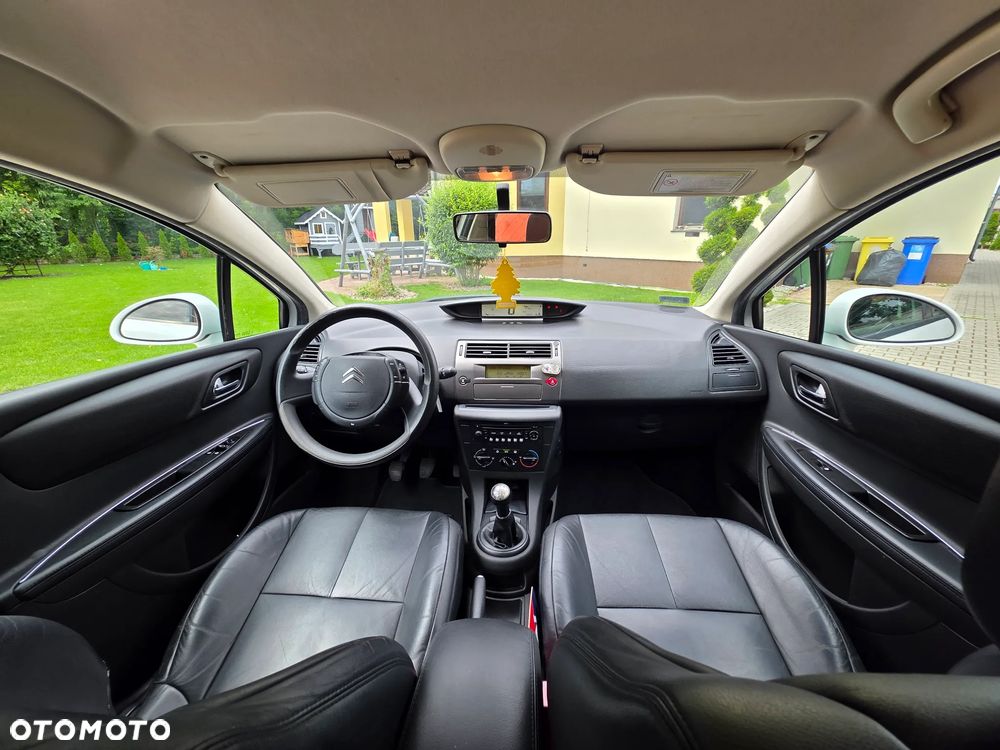 Citroën C4 1.6 HDi Advance - 9