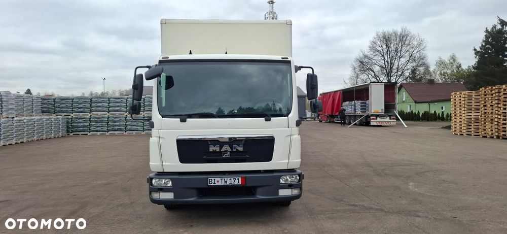 MAN TGL 12.220 - 8