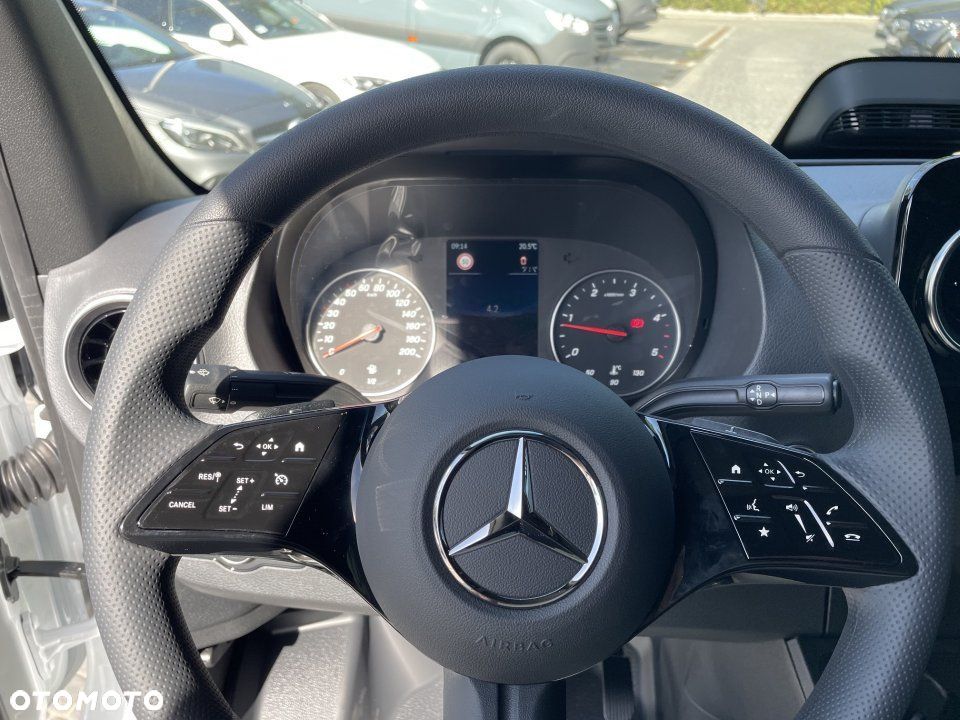 Mercedes-Benz Sprinter - 8