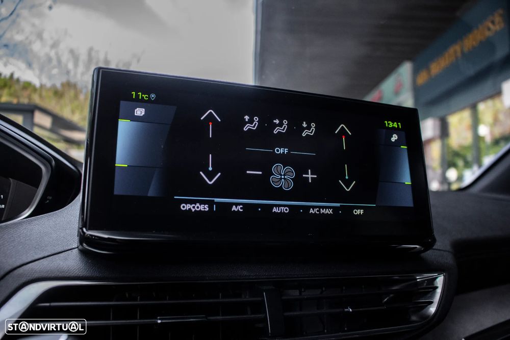 Peugeot 3008 1.6 Hybrid GT e-EAT8 - 40