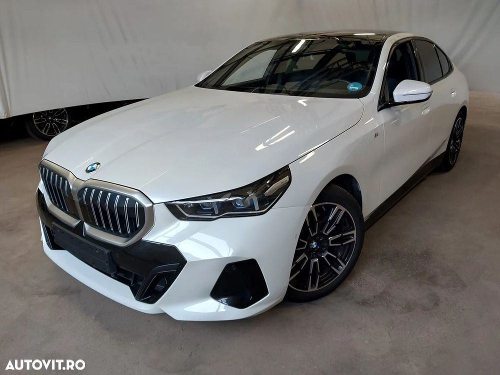 BMW Seria 5 520i AT MHEV - 1