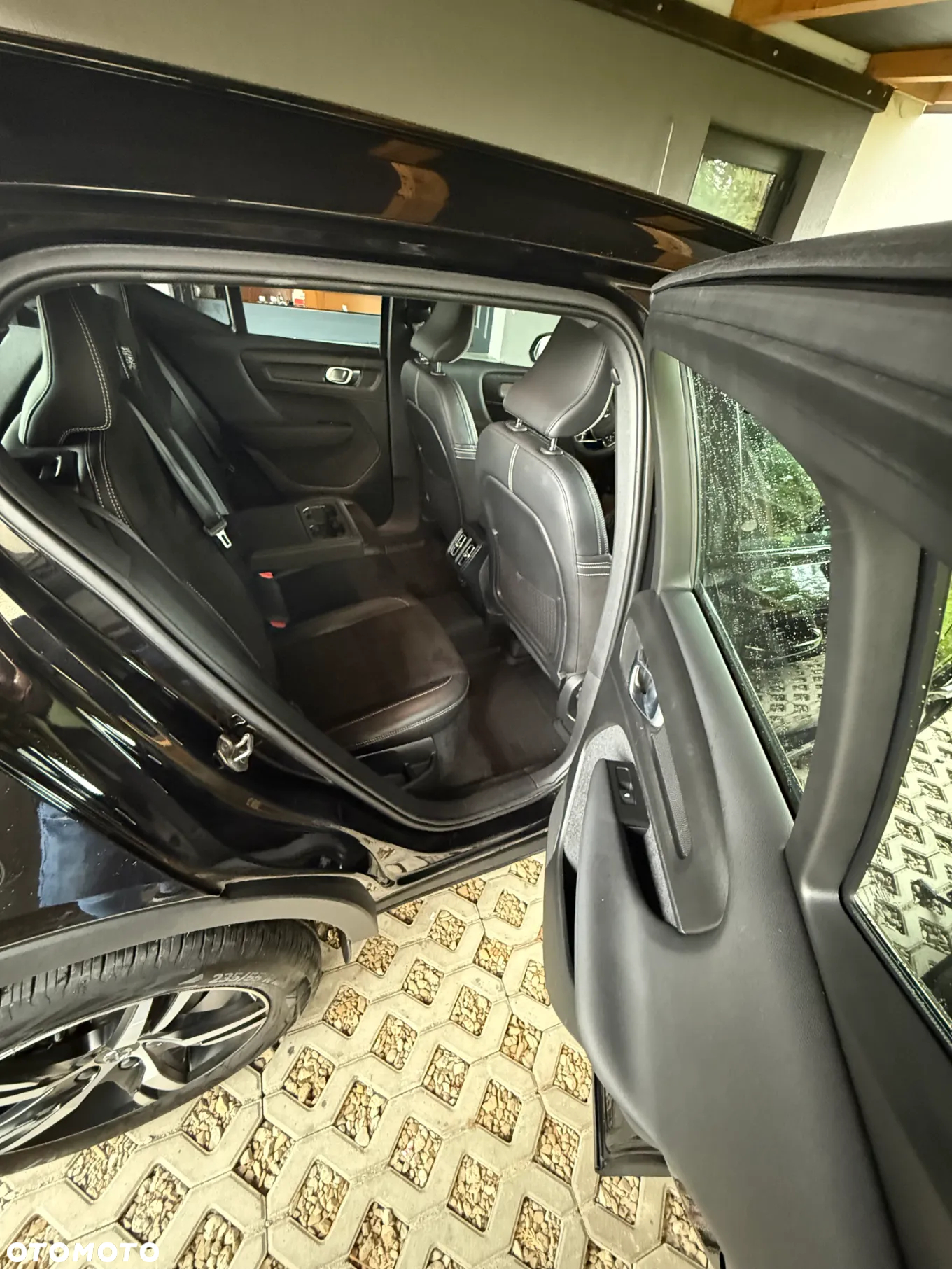Volvo XC 40 T3 R-Design - 16