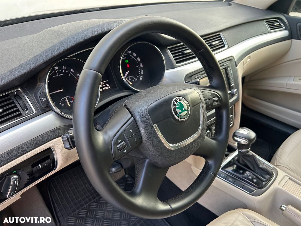 SKODA Superb 2010 — imagine 15
