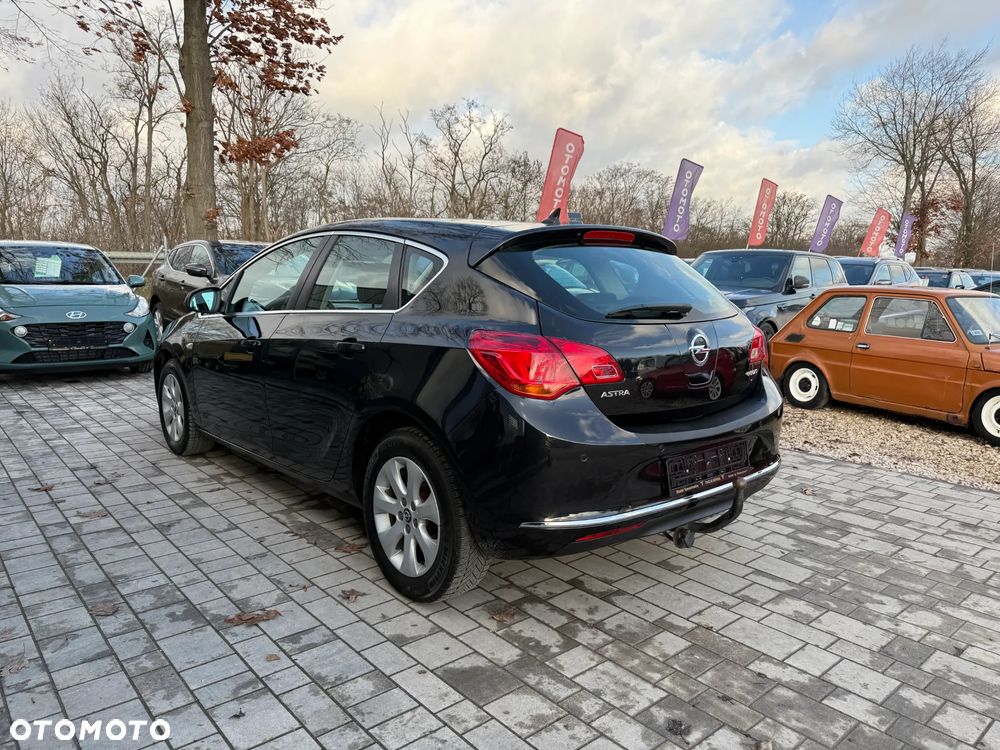 Opel Astra 1.4 T Cosmo - 3