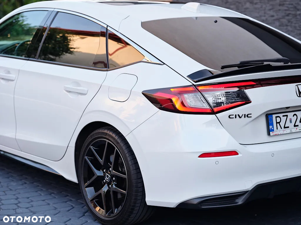 Honda Civic 2.0 i-MMD Advance BSI CVT - 10