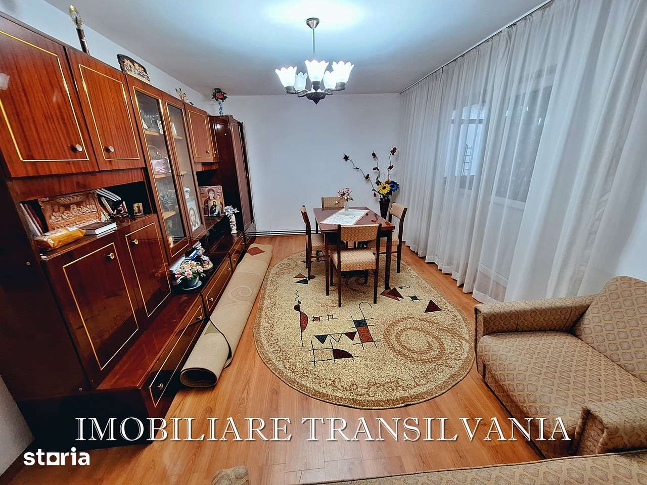 Ap. 4 camere, 2 intrari, zona Independentei, Bistrita — fotografia 1
