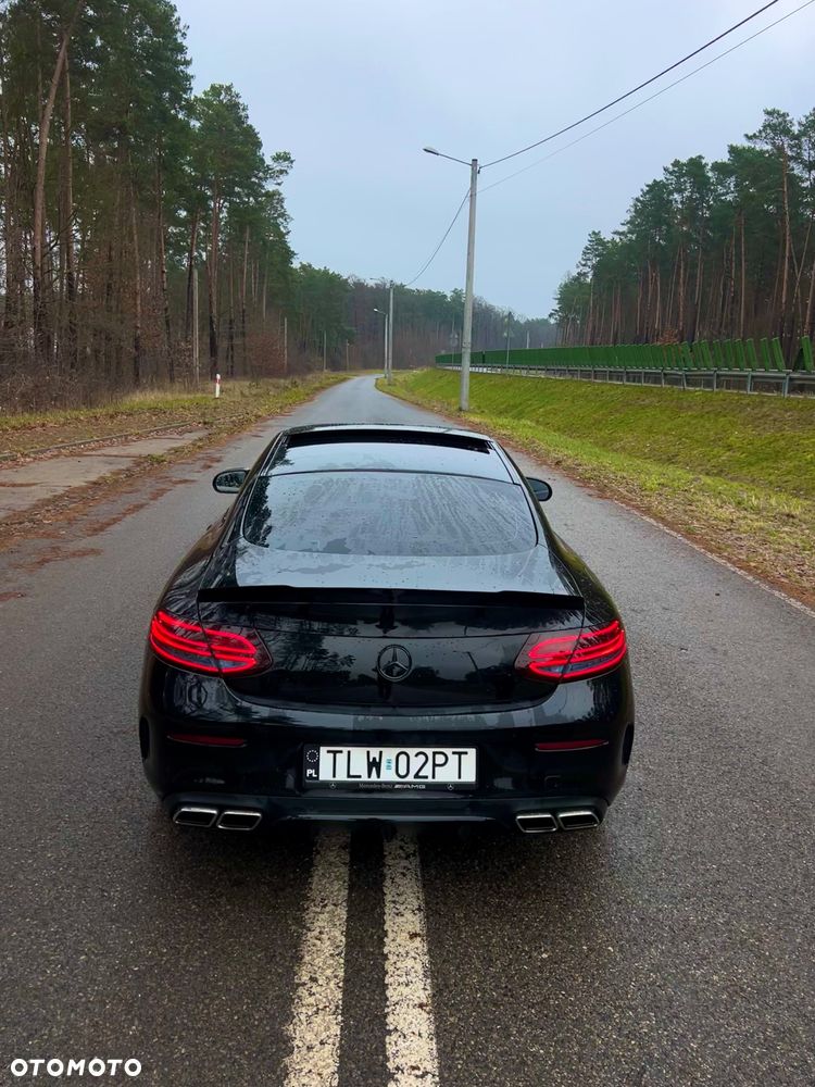 Mercedes-Benz Klasa C 300 7G-TRONIC AMG Line - 4