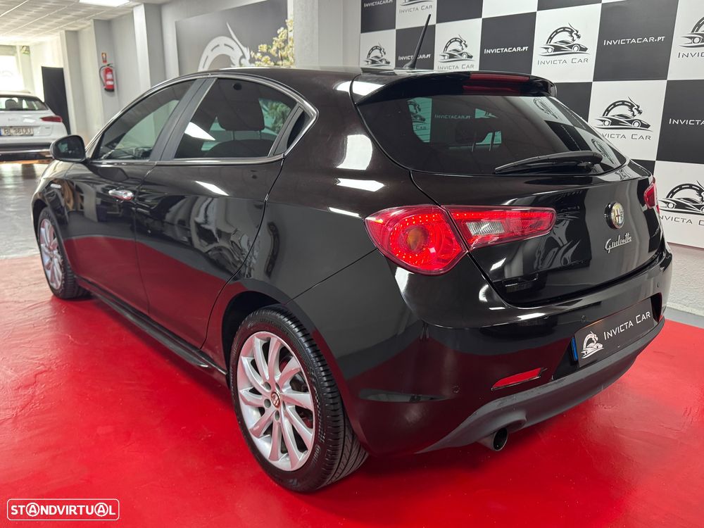 Alfa Romeo Giulietta 1.6 JTDM Veloce - 6