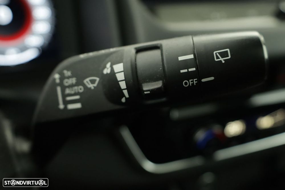 Nissan Qashqai 1.3 DIG-T N-Connecta LED Xtronic - 18