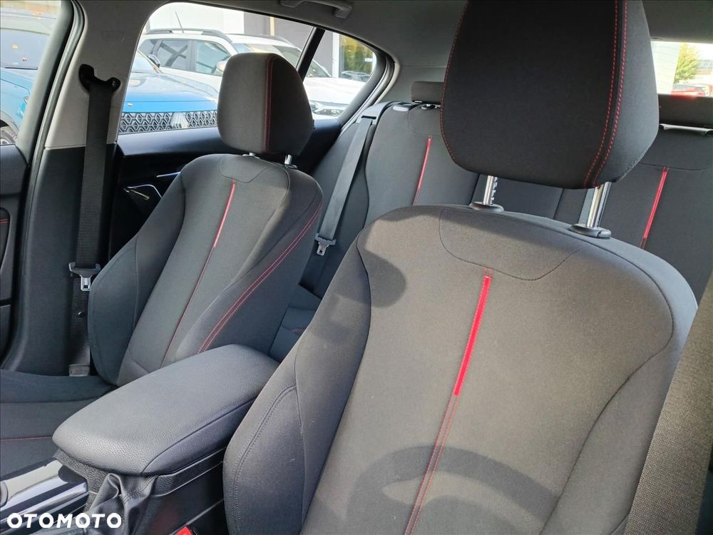 BMW Seria 1 114i - 11