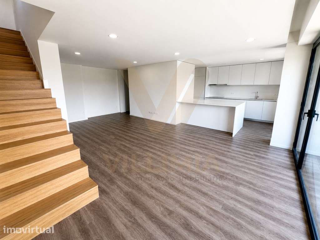 Apartamento T2 Duplex c/ Rooftop e Garagem | Ponte de Lima - Grande imagem: 2/27