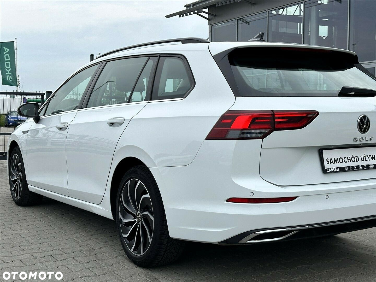 Volkswagen Golf - 33