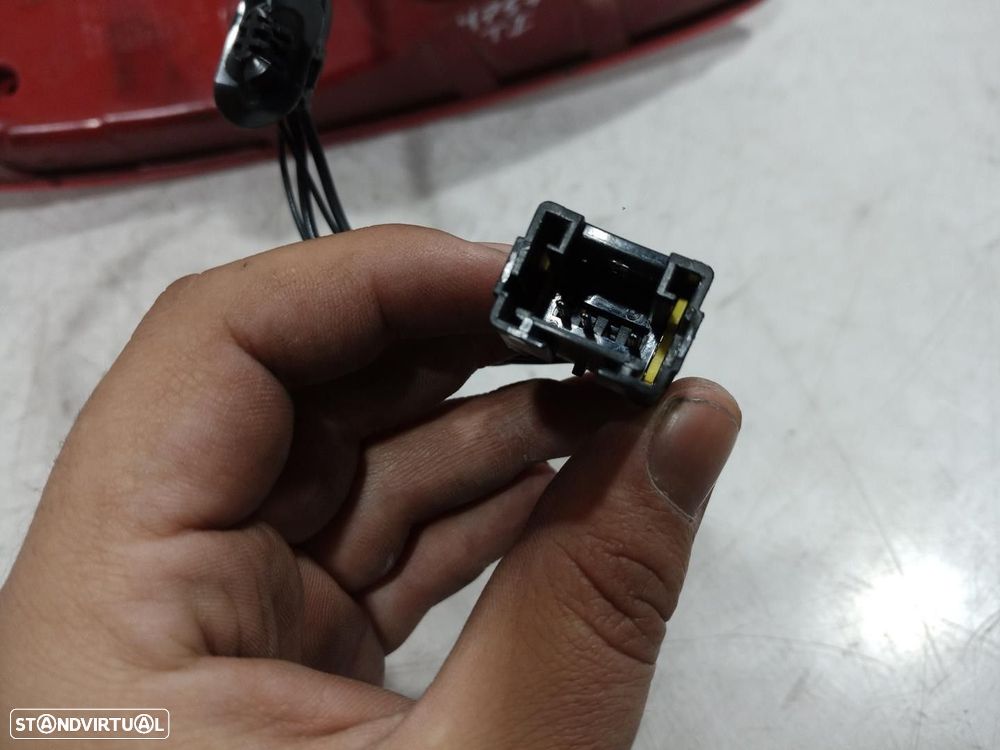 FAROLIM TRASEIRO ESQUERDO INTERIOR PEUGEOT 307 CC 2005 -6350S3 - 7