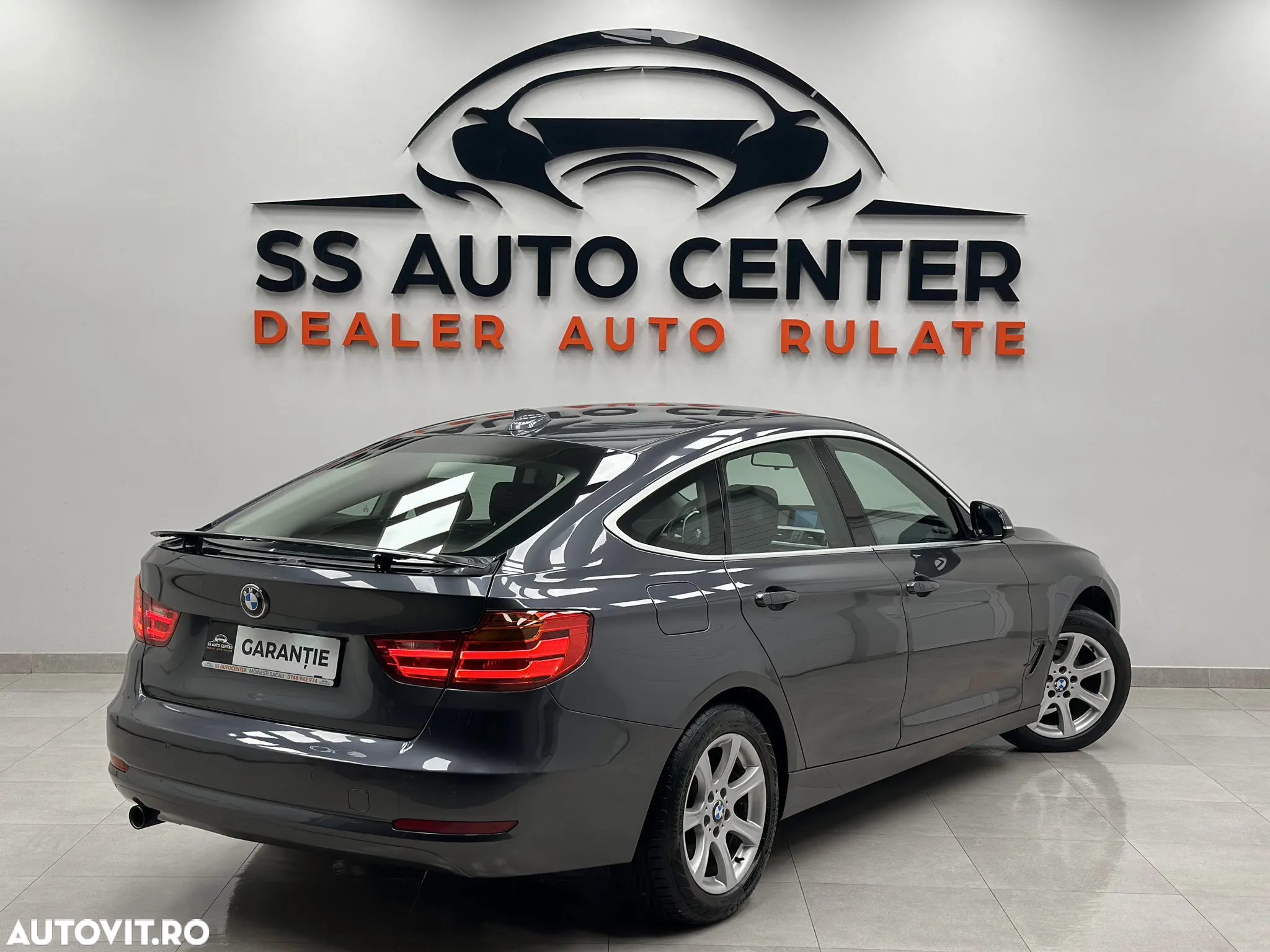 BMW Seria 3 318d GT - 3