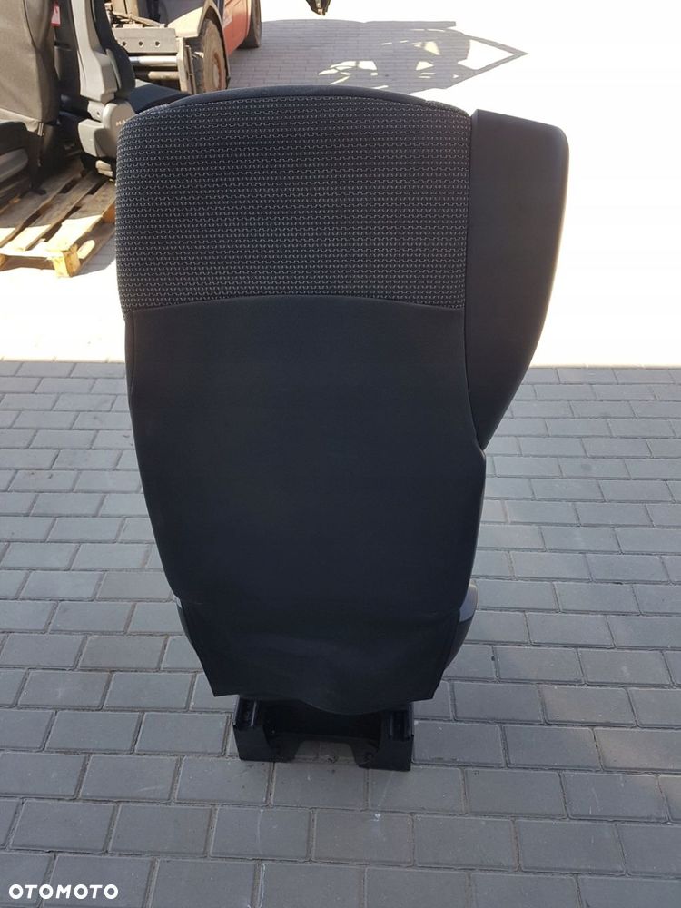 FOTEL SIEDZISKO SIEDZENIE PRAWY PASAŻERA DAF XF 106 , CF EURO 6 - 4