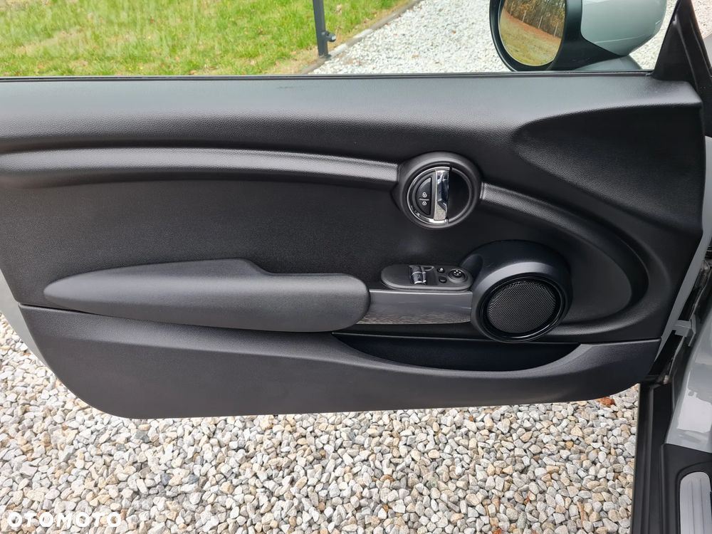 MINI ONE Standard - 26