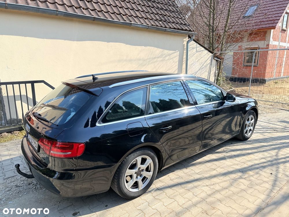 Audi A4 Avant - 4