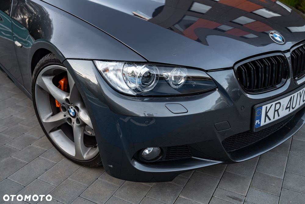 BMW Seria 3 330d - 25